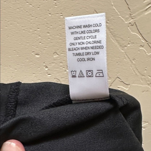 Counterparts Black Women's Bermudas - Picture 7 of 8